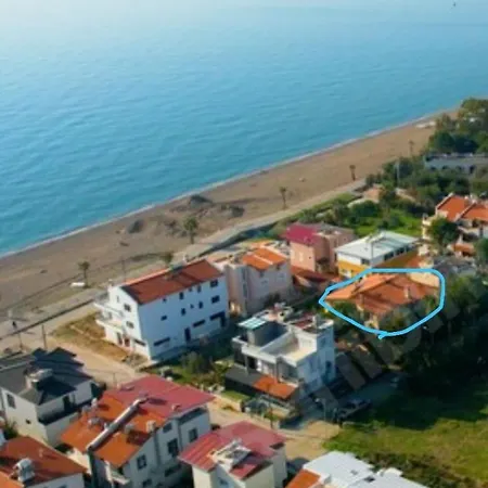 Villa Seafront In Urkmez